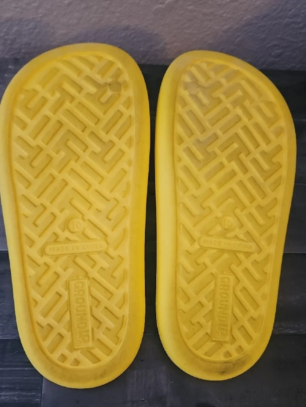 SpongeBob Yellow Mens Slide Sandals